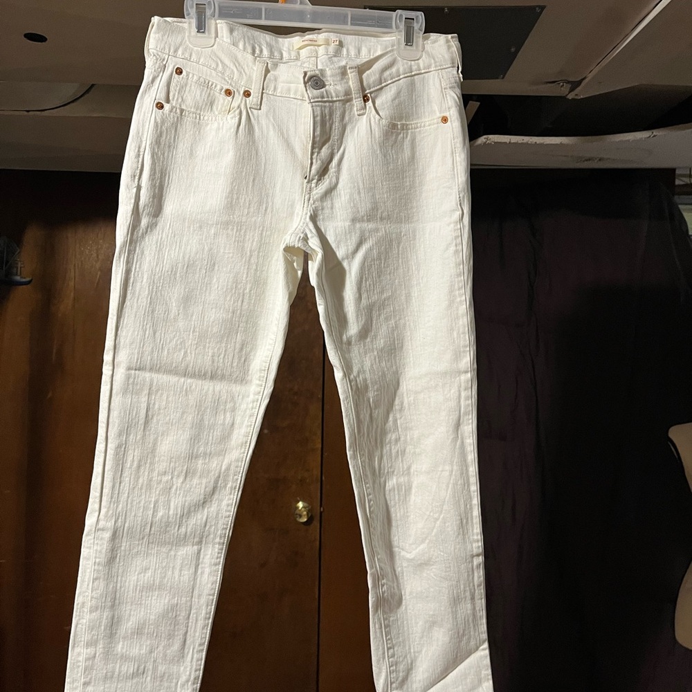 Levi's woman’s  Cream Straight Jeans